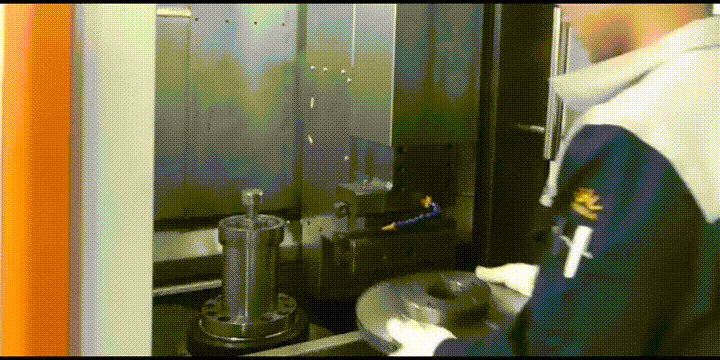 正确的使用刹车盘专机